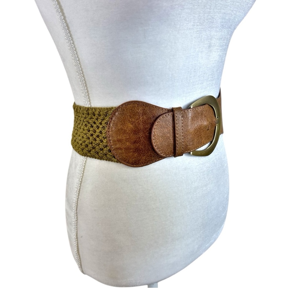 🌸Brown and Gold Belt with Circular Buckle - Picture 2 of 10